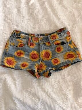 Cici Sunflower Print Denim Shorts Low Rise Festival Summer Size 0